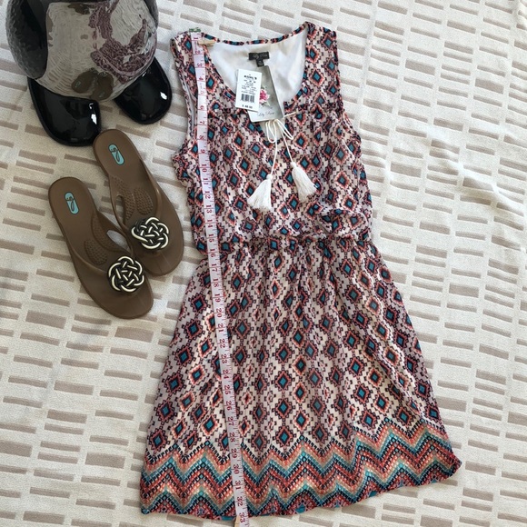 Lily Rose Sleeveless Aztec Pattern Dress XS NWT - Picture 6 of 8